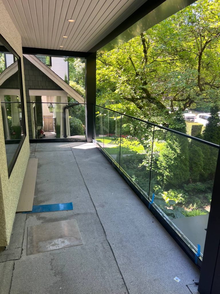 glass railing installer near me in Coquitlam