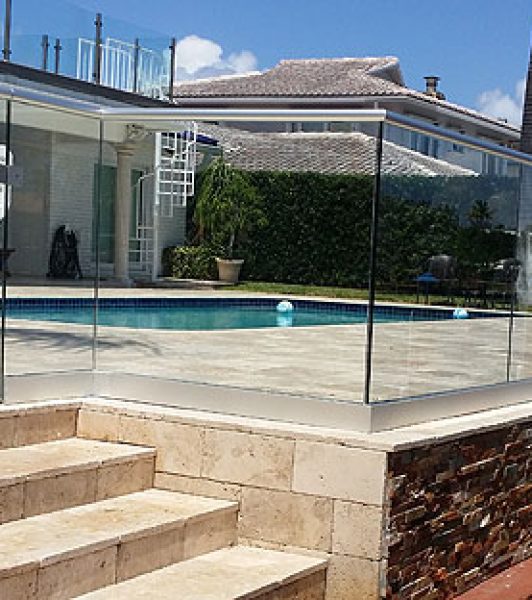railtech-railings-exterior-frameless-railing-1